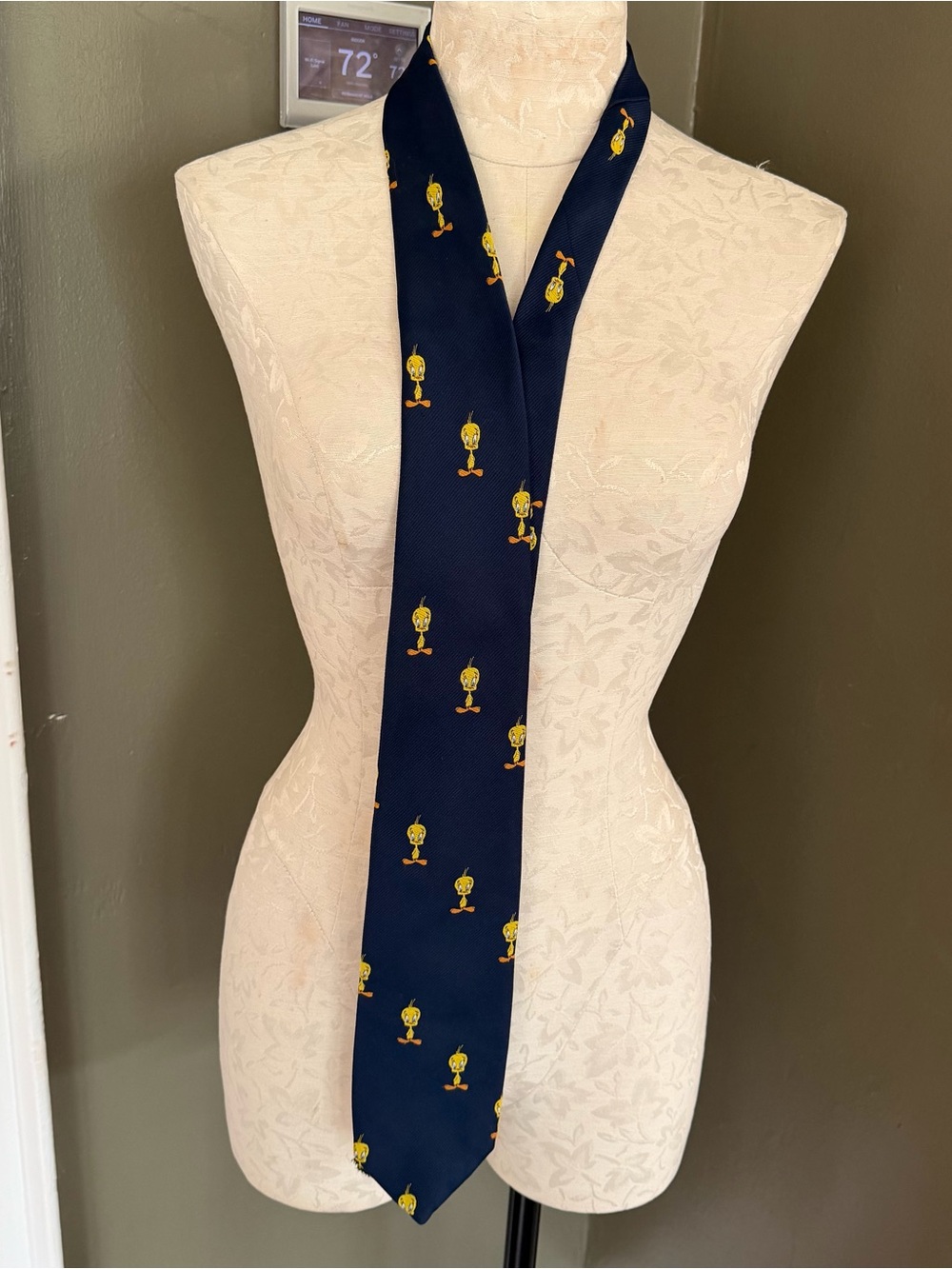Sears The Men’s Store Arc de Triomphe Looney Toons Tweety Bird Neck Tie